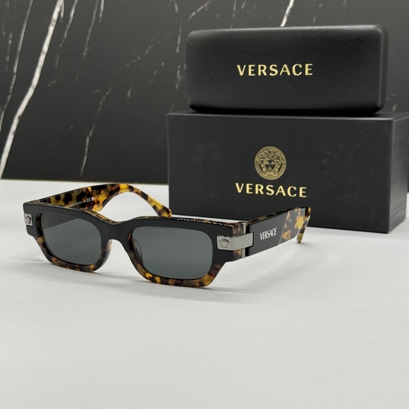 NEW VE4465 5456/87 VERSACE SQUARE MOD 4465 UNISEX SUNGLASSES VE4465 545687 - Picture 2 of 10